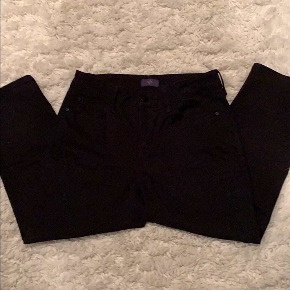 EUC NYDJ Black crop size 4 pants